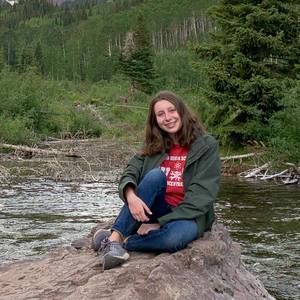 Meet your Posher, Kimberly